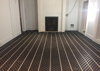 Installation de plancher chauffant à eau chaude à Vaudreuil-Dorion - Plomberie M-G SERVICE inc. à Les Côteaux